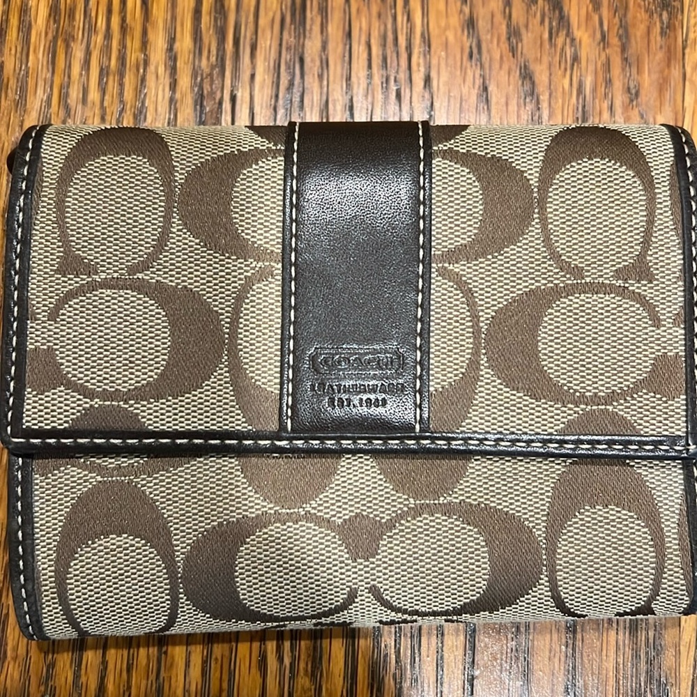 Coach tri-fold wallet
